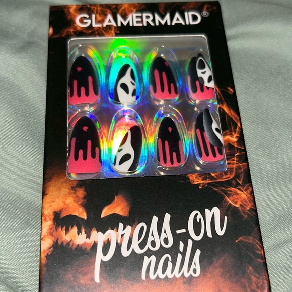 Halloween Press On Nails - Picture 1 of 4